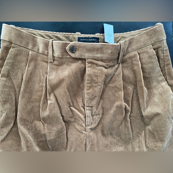 Banana Republic RIVOLI PLEATED CORDUROY PANT - Vicuna Brown size 12s - Picture 6 of 8